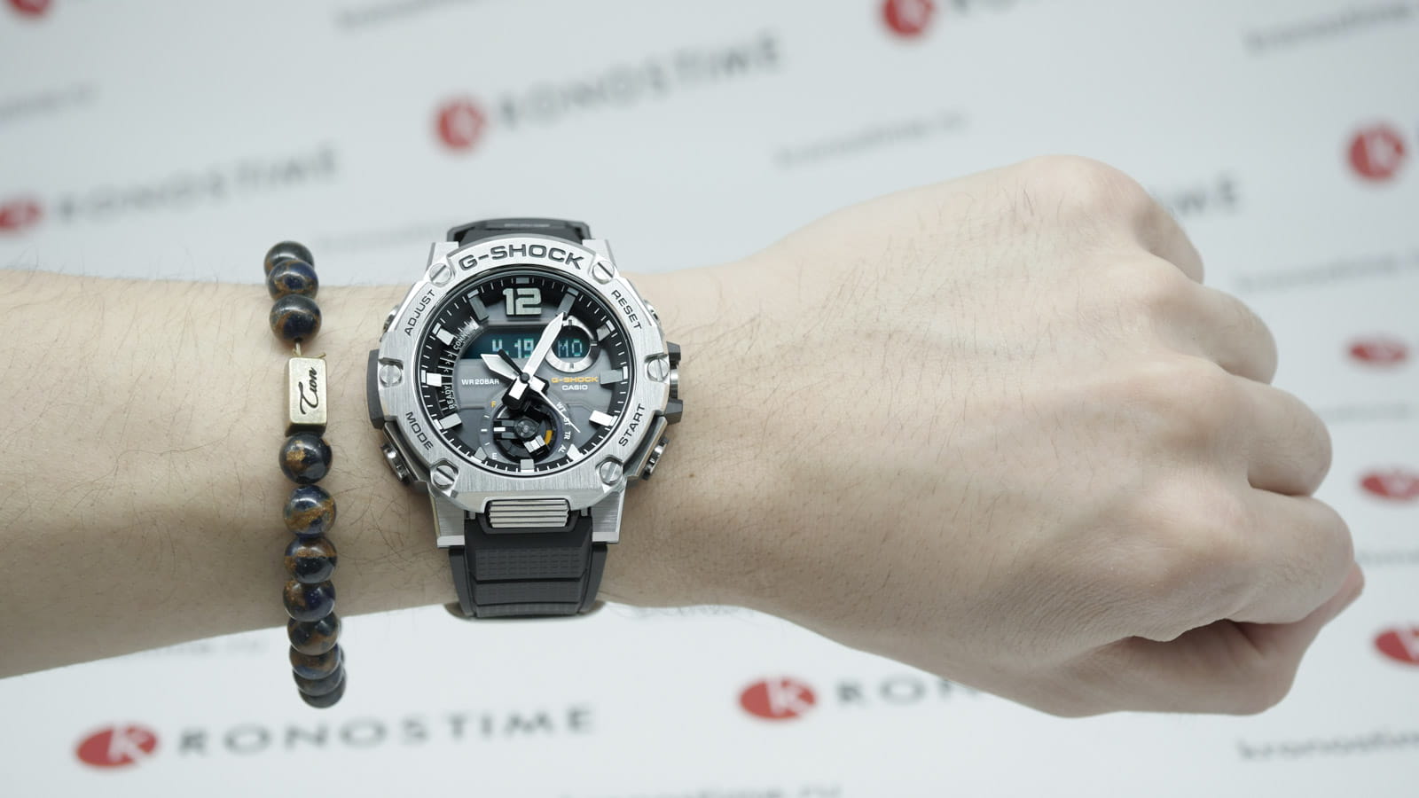 Casio Casio G-Shock GST-B300S-1A спортивные наручные часы, вид спереди